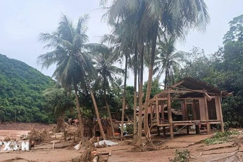 Nghệ An: Bản biên giới Cha Nga tan hoang, xác xơ sau lũ dữ
