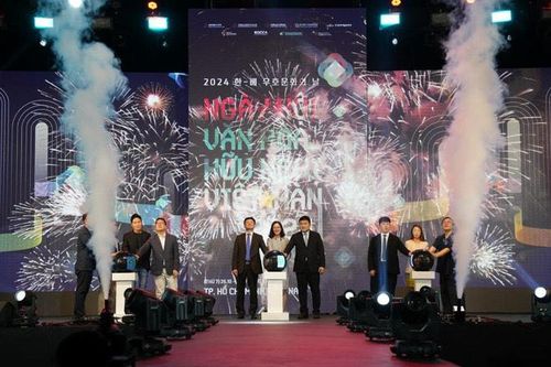 Rộn ràng ngày hội văn hóa hữu nghị Việt - Hàn 2025