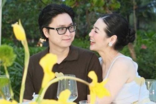 Á hậu 'đắt sô' nhất nhì showbiz: Gần 1 thập kỷ hạnh phúc bên chồng kém tuổi