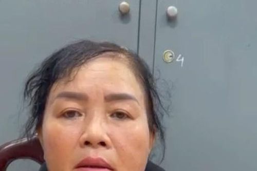 Tạm giữ người phụ nữ cướp giật tiền của cụ ông 91 tuổi