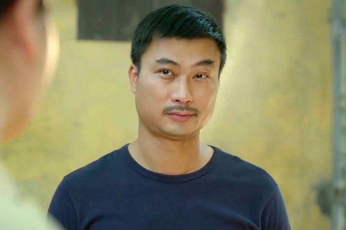Duy Hưng cứu Dịu Dàng Màu Nắng