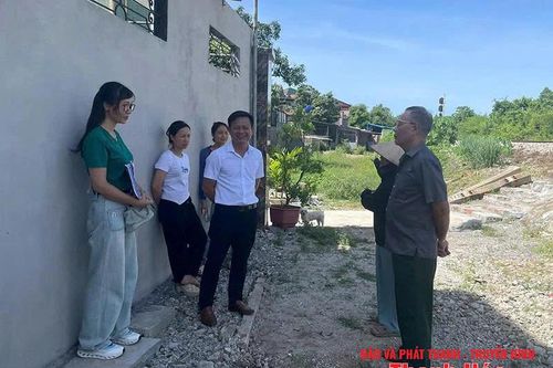 Sớm trả lại đường đi cho các hộ dân