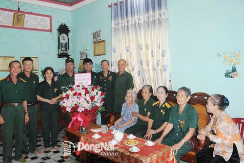 Sâu nặng nghĩa tình tri ân