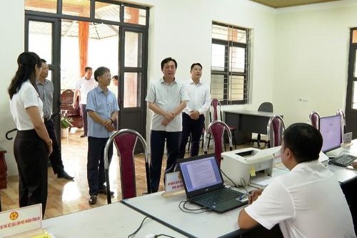 Kiểm tra, nắm tình hình công tác tổ chức, hoạt động theo mô hình chính quyền địa phương 2 cấp tại xã Mường Tè và Pa Ủ
