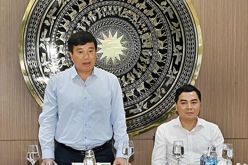 Bí thư Tỉnh ủy Lâm Đồng Y Thanh Hà Niê Kđăm khảo sát các dự án năng lượng, du lịch và thăm cán bộ lão thành cách mạng