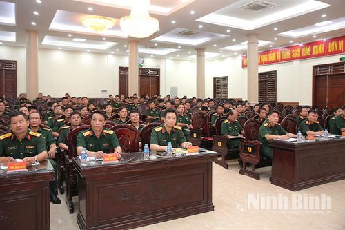 Bộ CHQS tỉnh Ninh Bình tổ chức tập huấn cán bộ giai đoạn 2 năm 2025