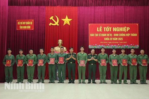 50 học viên hoàn thành khóa đào tạo sĩ quan dự bị - binh chủng hợp thành