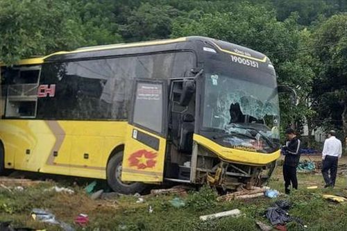 Thủ tướng yêu cầu khẩn trương điều tra vụ TNGT xe khách 10 người chết ở Hà Tĩnh