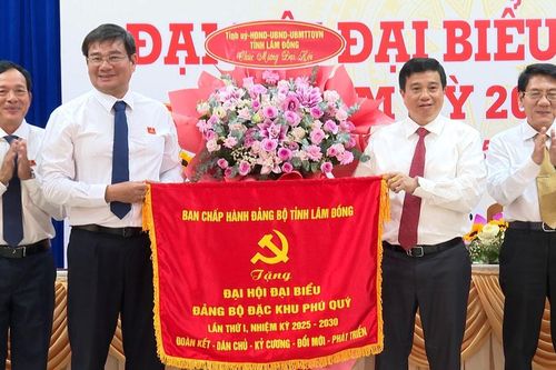 Phát triển bền vững Đặc khu Phú Quý gắn với bảo vệ chủ quyền biển, đảo