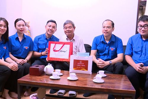 Thắp lên ngọn lửa tri ân của tuổi trẻ Thủ đô