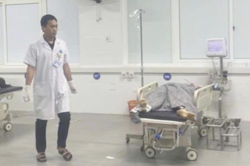 Bộ Y tế chỉ đạo khẩn trương cứu chữa nạn nhân vụ lật xe 10 người chết ở Hà Tĩnh