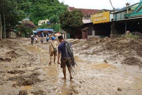 VNPT khôi phục mạng lưới tại vùng lũ phía Tây Nghệ An