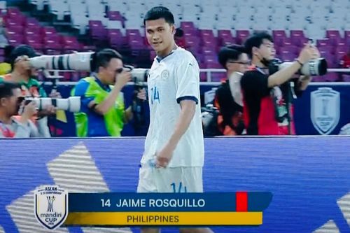 Trọng tài rút nhầm thẻ đỏ ở trận thắng của U23 Việt Nam