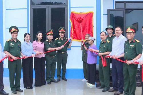 Xóa nhà tạm cho người có công: Sáng ngời đạo lý 'Uống nước nhớ nguồn'