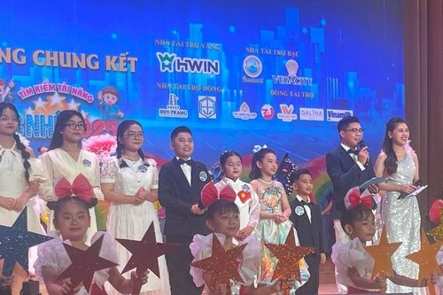 Trần Phương Khả Di giành Quán quân cuộc thi 'Tìm kiếm tài năng MC nhí 2025' khu vực nam Trung bộ và Tây Nguyên