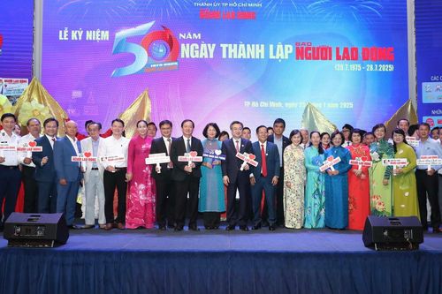 Toàn cảnh Lễ kỷ niệm 50 năm Ngày thành lập Báo Người Lao Động