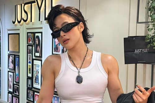 Angela Phương Trinh ngày càng lố?