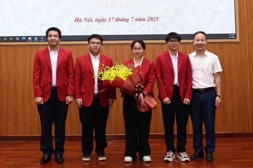 Việt Nam vào top 10 Olympic Sinh học quốc tế