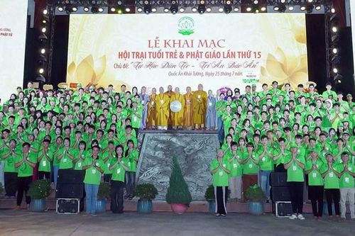 Gần 3.000 bạn trẻ tham gia Hội trại 'Tuổi trẻ và Phật giáo' lần thứ 15