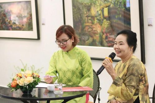 Những nẻo đường nghệ thuật: Lặng lẽ một dòng tranh vải