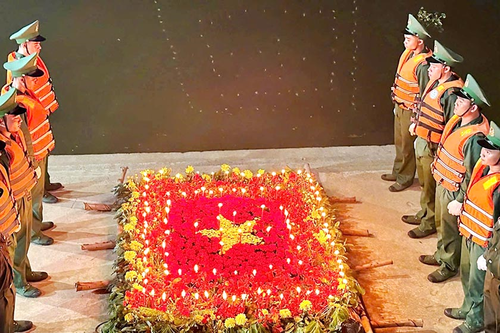 Đêm tri ân bên dòng Long Khốt