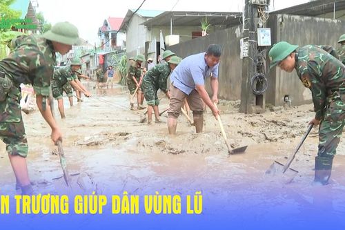 Khẩn trương giúp dân vùng lũ