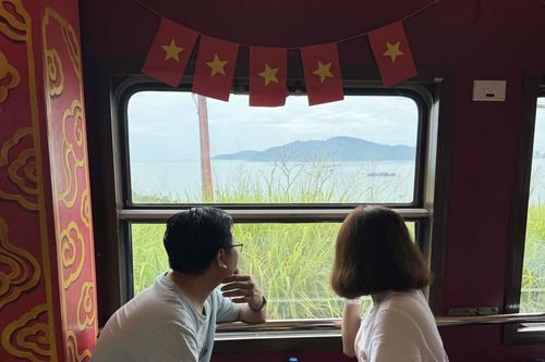 Chuyến tàu di sản Đà Nẵng - Huế: Hành trình ngược thời gian đến miền đất cố đô
