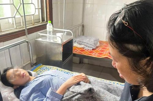 Nạn nhân vụ lật xe khách ở Hà Tĩnh: 'Mất bố rồi giờ mẹ cũng bỏ em đi'