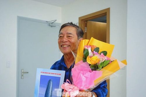Đà Nẵng bàn giao chung cư xã hội cho người có công cách mạng