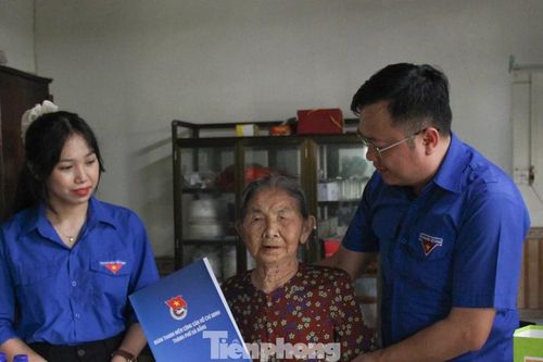 Ấm lòng những bữa cơm bên Mẹ của tuổi trẻ Đà Nẵng