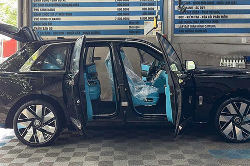 Xe siêu sang Rolls-Royce Cullinan 2025 đầu tiên về Việt Nam, giá hơn 20 tỷ đồng