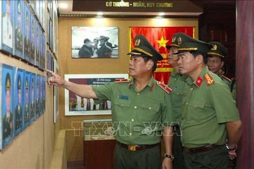 Lá chắn thép bảo vệ Đảng, bảo vệ lực lượng cách mạng miền Nam