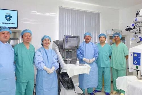 Bệnh viện trung ương Huế vận hành hệ thống mổ võng mạc hiện đại nhất miền Trung