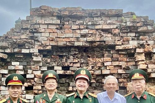Quảng Trị vẫn còn nghĩa trang không tên tại thành cổ, bìa rừng, dòng sông