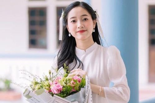 Nữ sinh vùng biển Nghệ An và hành trình chạm đến ngôi vị Á khoa toàn quốc