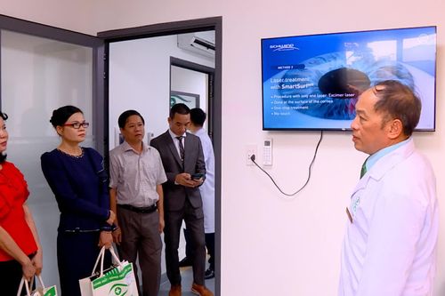 Đồng Nai chính thức có bệnh viện mắt mổ cận thị