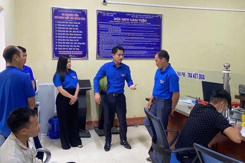 Tỉnh đoàn Lào Cai kiểm tra đột xuất các đội hình thanh niên tình nguyện hỗ trợ vận hành chính quyền địa phương hai cấp