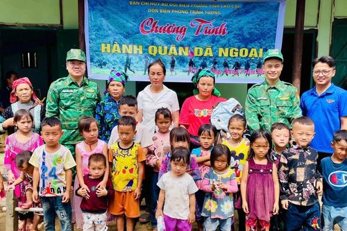 Đồn Biên phòng Trịnh Tường tổ chức chương trình 'Hành quân dã ngoại làm công tác dân vận'