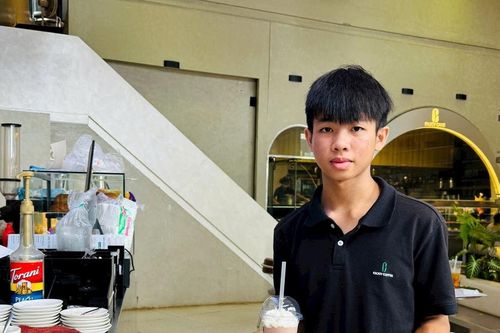 Học sinh trải nghiệm thực tế khi đi làm dịp hè