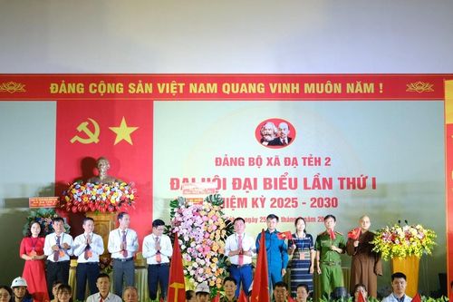 Xây dựng quê hương Đạ Tẻh 2 ngày càng giàu mạnh, đáng sống