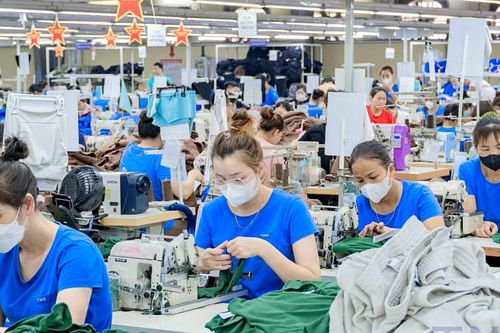 Đẩy mạnh xuất khẩu, làm đơn hàng khó, Dệt may TNG báo lãi quý 2/2025 cao kỷ lục