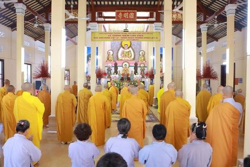 Vĩnh Long: Lễ kỳ siêu và tưởng niệm các anh hùng, liệt sĩ tại chùa Viên Minh