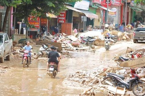Nghệ An: 'Rốn lũ' Tương Dương ngổn ngang sau cơn lũ lịch sử