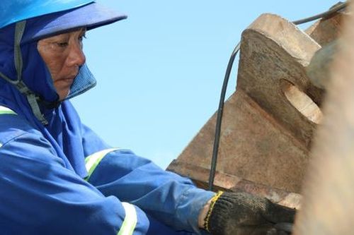 Cận cảnh thi công cầu Đại Ngãi vượt sông Hậu