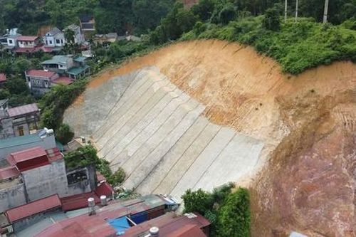 Lào Cai: Hơn 400 hộ dân phải di dời do mưa lớn, nguy cơ sạt lở và ngập úng