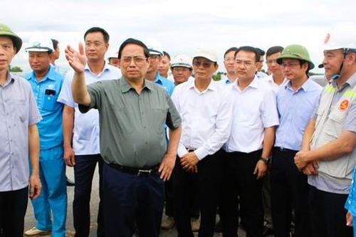Thủ tướng Phạm Minh Chính: Quyết hoàn thành cao tốc Vạn Ninh - Cam Lộ vào 19/8