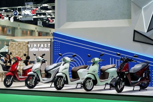 Thị trường xe máy Việt Nam nửa đầu 2025 tăng trưởng mạnh, xe điện dẫn đầu xu hướng mới
