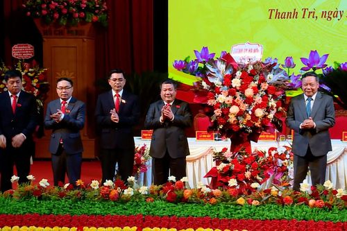 Phấn đấu xây dựng xã Thanh Trì thành phường văn minh