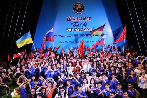 Tự hào những chiến sĩ 'mũ nồi xanh' Việt Nam