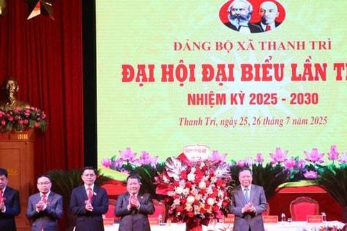 Phó Bí thư Thường trực Thành ủy Nguyễn Văn Phong: Xây dựng Thanh Trì thành phường văn minh, hiện đại, xanh và thông minh